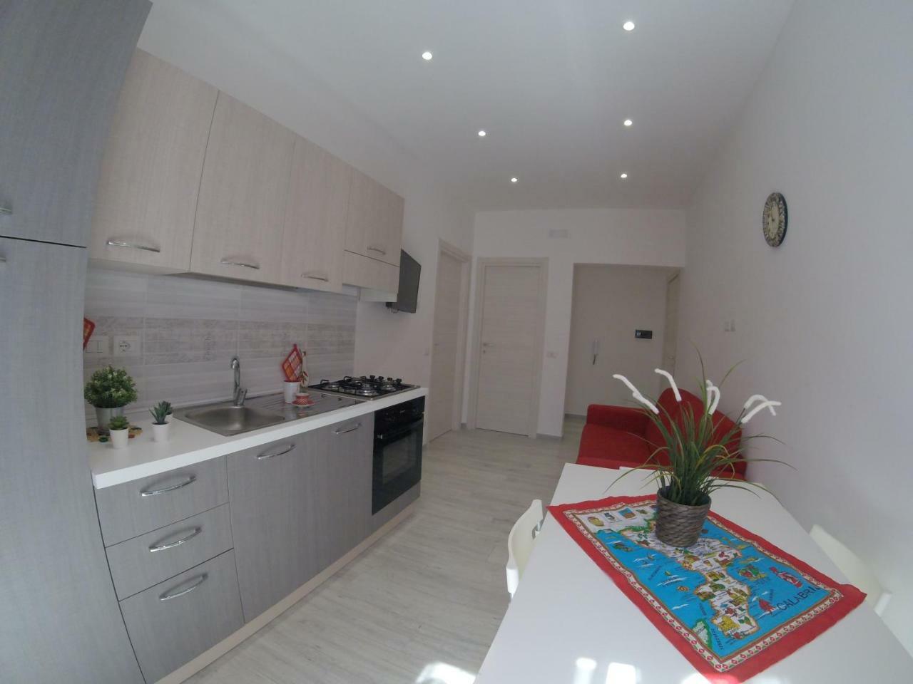 Oudeis Holidays Apartments Tropea Exterior photo